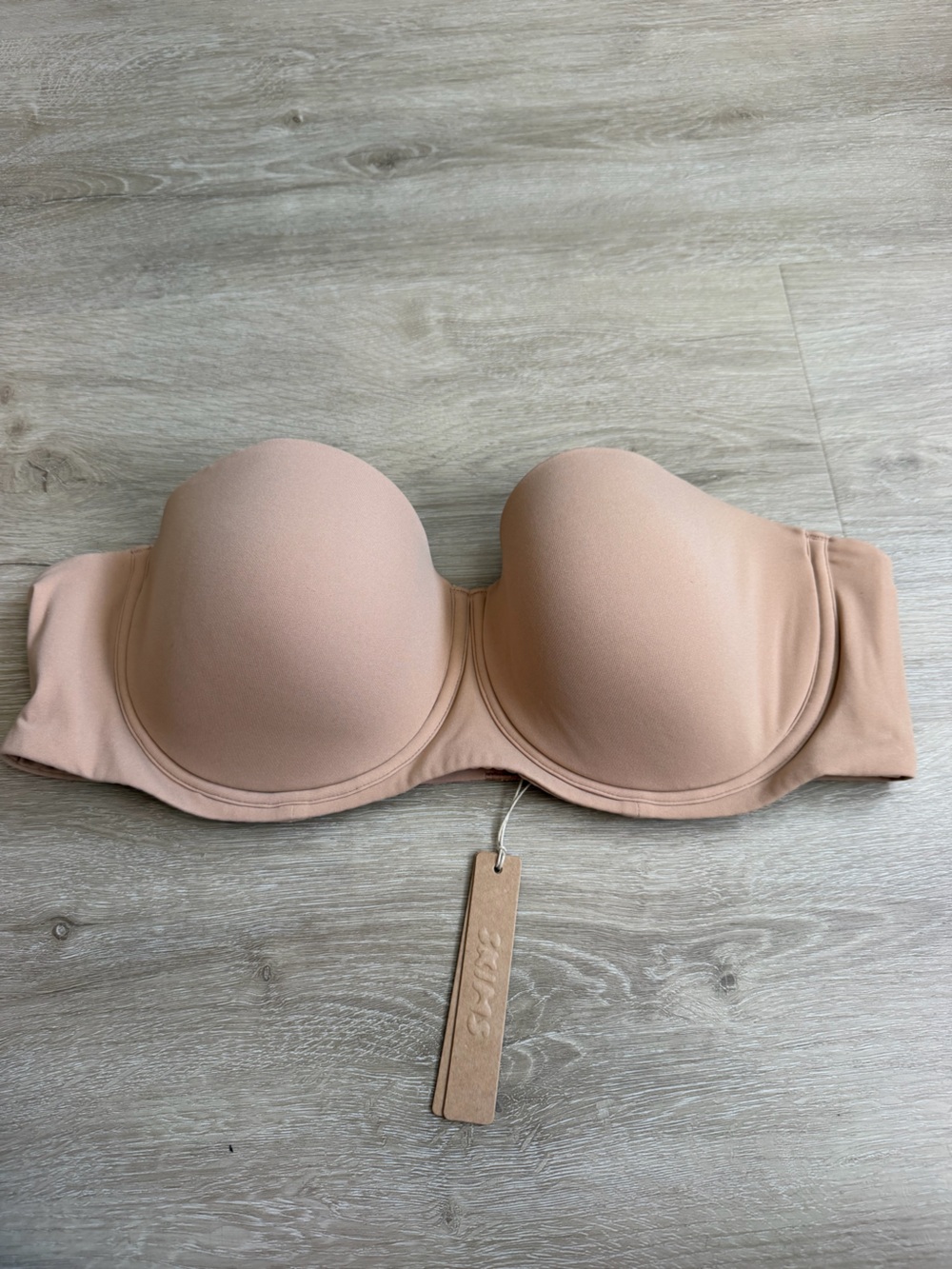 Skims Fits Everybody Strapless Bra Clay Beige 40B BA-BAN-9055 NWT